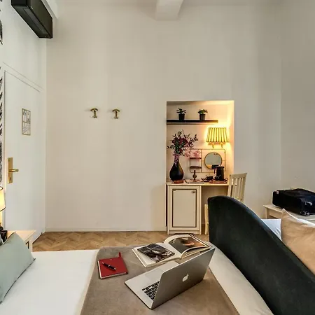 Baboon 게스트하우스 4*