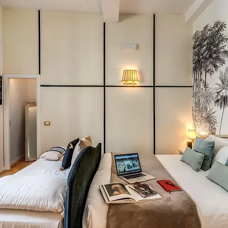 Baboon Guest house 4*